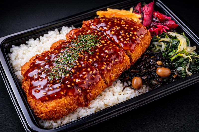 トンカツ弁当