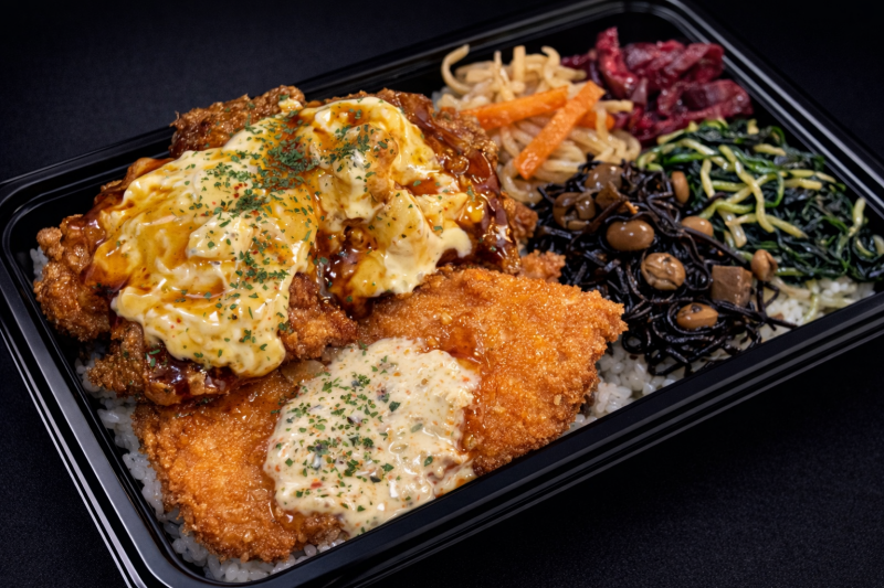 チキン南蛮と鮭のMIX弁当